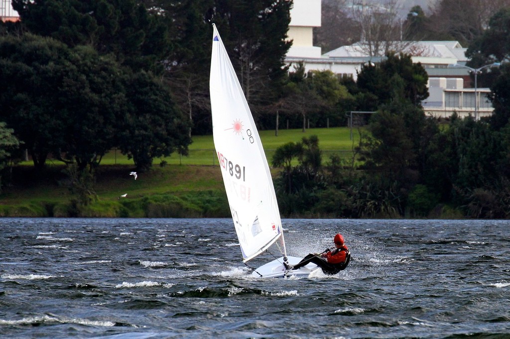 Lake Pupuke, Takapuna, Auckland © Richard Gladwell www.photosport.co.nz